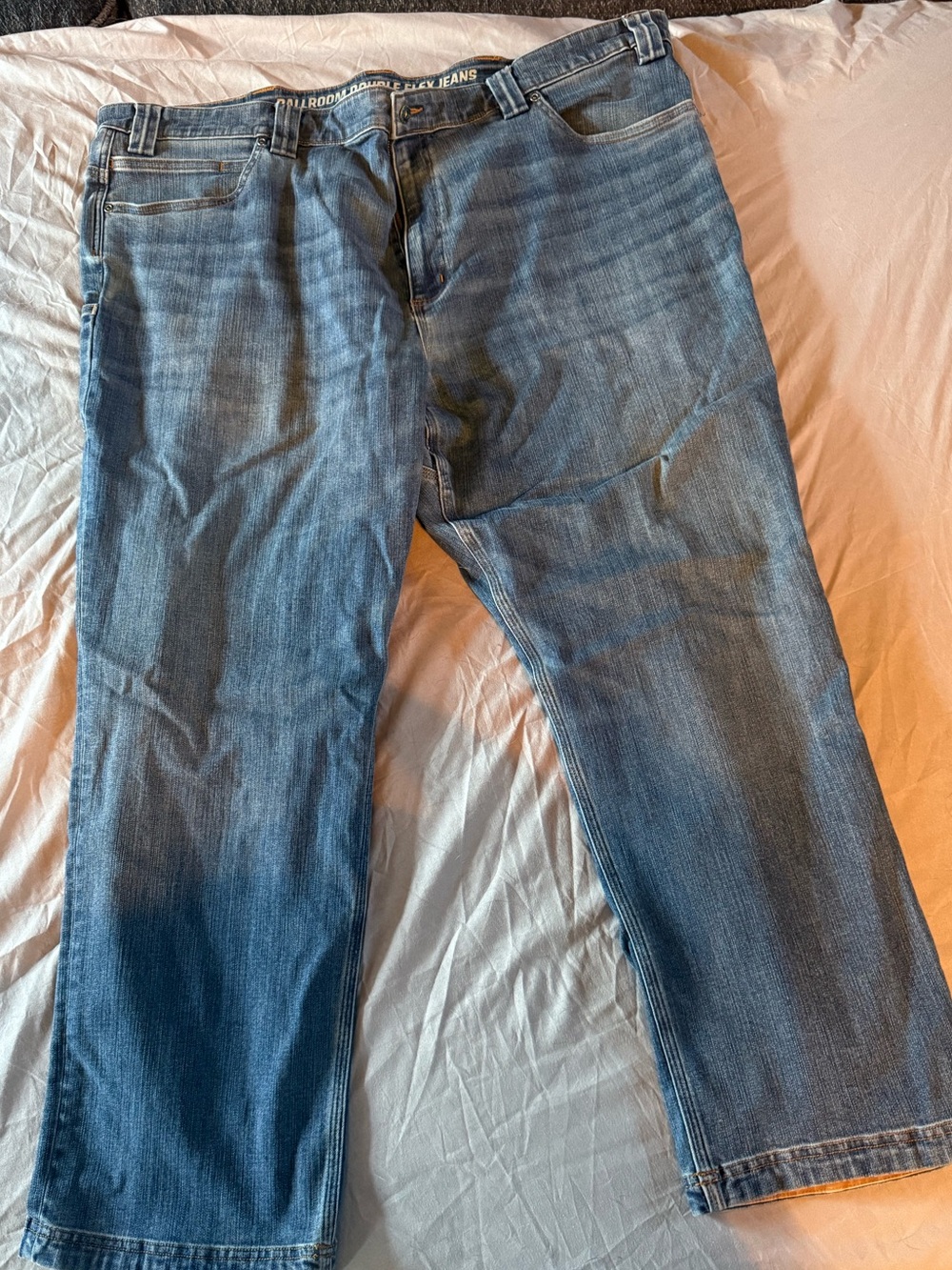 Duluth Trading 46x30 Ballroom Double Flex Relaxed Fit Jeans Rain Medium Wash